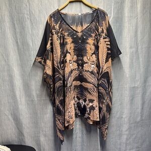 Beautiful shall jewelled one size fits most